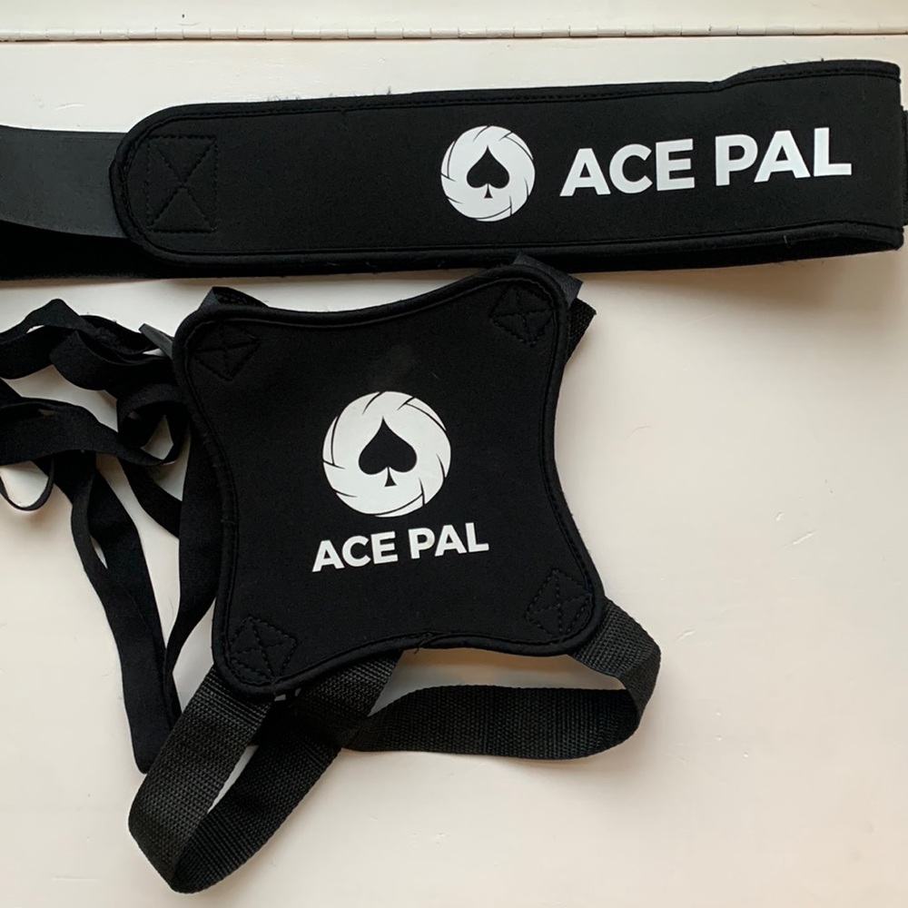Ace Pal- Serve to yourself !